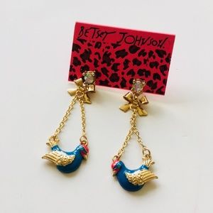 New! Betsey Johnson Bird 🐦 Earrings